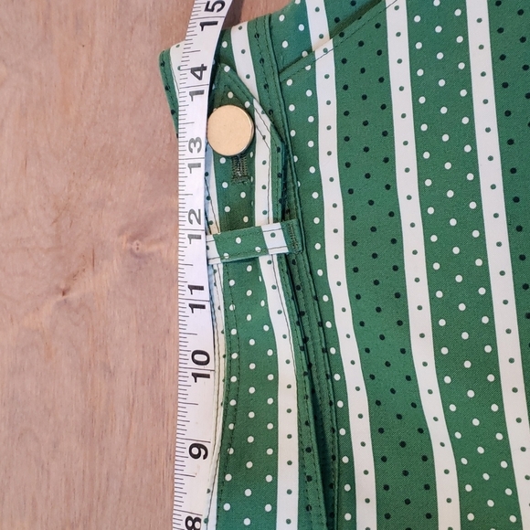 LADIES ANTHROPOLOGIE MEADOW RUE STRIPED MADISON SHORTS SZ2 - Picture 11 of 15